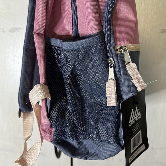 {NWT} KIDS Backpack - Picture 5 of 5